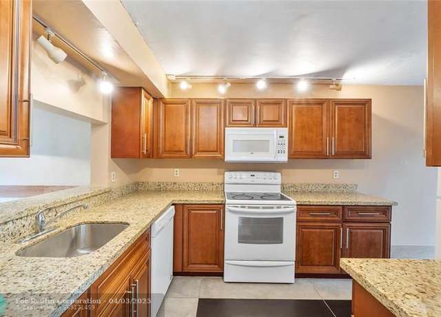 Property at 2157 NW 37th #2157, Coconut Creek, FL 33066, 3 beds, 2.5 baths
