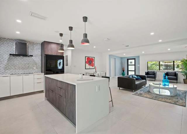 Property at 417 NE 26th Dr, Wilton Manors, FL 33334, 4 beds, 4 baths