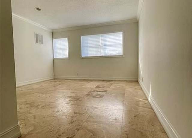 Property at 2008 Jackson St Unit D5, Hollywood, FL 33020, 2 beds, 1 bath