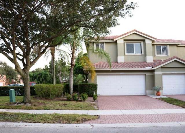 Property at 12502 NW 56th St #12502, Coral Springs, FL 33076, 3 beds, 2.5 baths