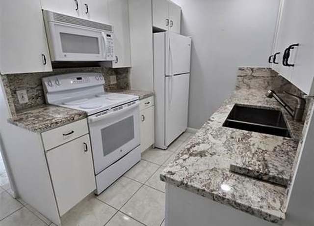 Property at 3036 Harwood D #3036, Deerfield Beach, FL 33442, 1 bed, 1.5 baths