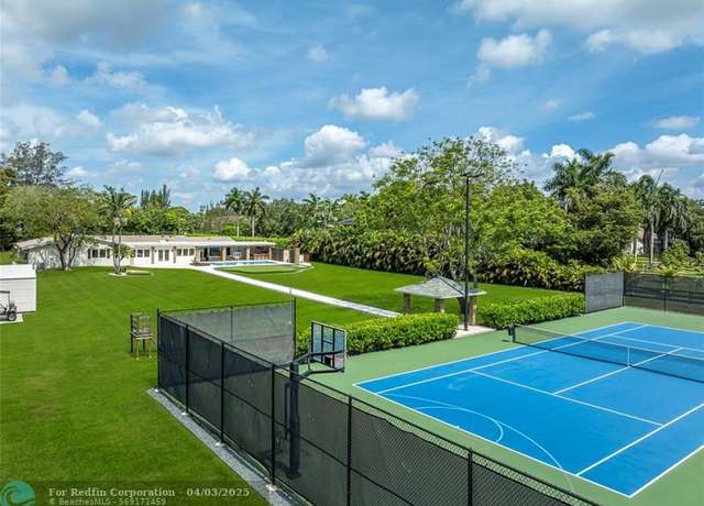 Property at 5060 Thoroughbred Ln, Southwest Ranches, FL 33330, 4 beds, 3 baths