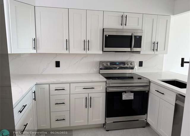 Property at 112 Royal Park Dr Unit 4B, Oakland Park, FL 33309, 2 beds, 2 baths