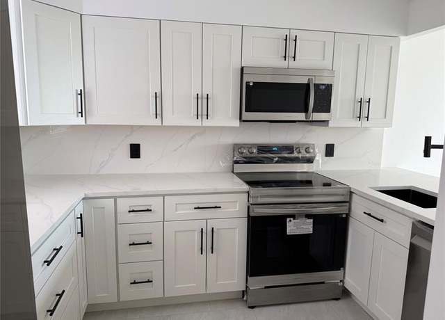 Property at 112 Royal Park Dr Unit 4B, Oakland Park, FL 33309, 2 beds, 2 baths