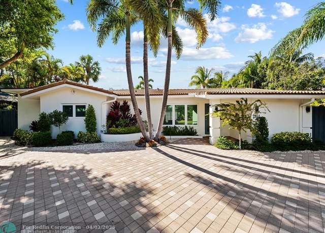 Property at 2841 NE 14th Ave, Wilton Manors, FL 33334, 3 beds, 3 baths