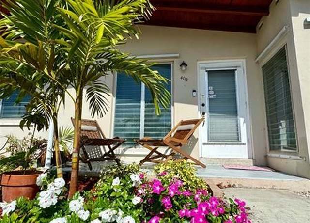 Property at 402 S 9th St, Lantana, FL 33462, 4 beds, 2 baths