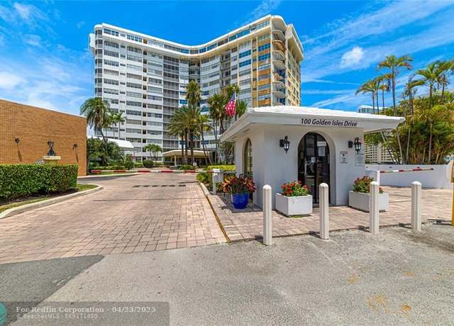 Property at 100 Golden Isles Dr #911, Hallandale, FL 33009, 1 bed, 1.5 baths