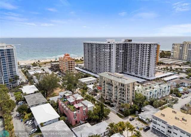 Property at 3210 NE 5th St #301, Pompano Beach, FL 33062, 2 beds, 2 baths
