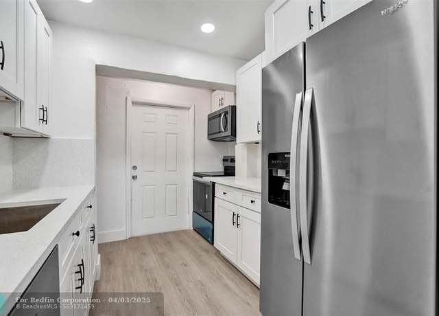 Property at 1632 Lauderdale Manor Dr, Fort Lauderdale, FL 33311, 3 beds, 2 baths