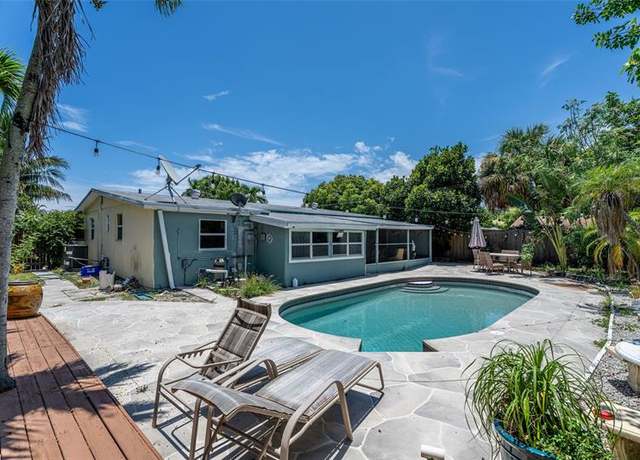 Property at 12053 Colony Ave, Palm Beach Gardens, FL 33410, 4 beds, 2 baths