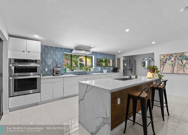 Property at 2717 NW 7th Ave, Wilton Manors, FL 33311, 3 beds, 2 baths