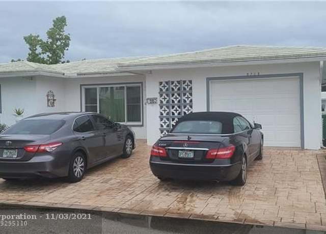 Property at 8208 NW 57th Pl, Tamarac, FL 33321, 2 beds, 2 baths