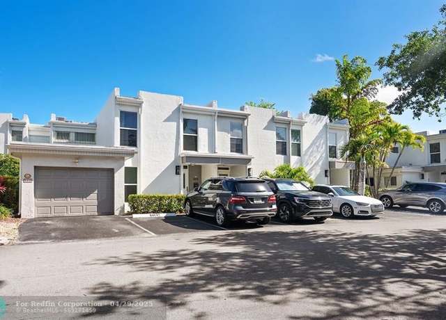 Property at 656 Kensington Pl Unit 12b, Fort Lauderdale, FL 33305, 2 beds, 2.5 baths