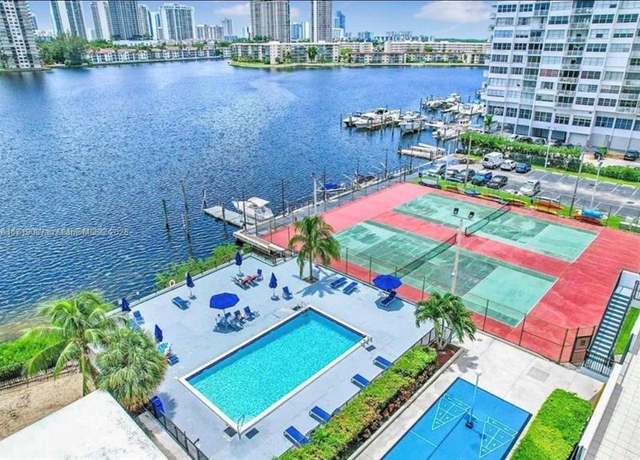 Property at 2750 NE 183rd St #1401, Aventura, FL 33160, 1 bed, 1.5 baths