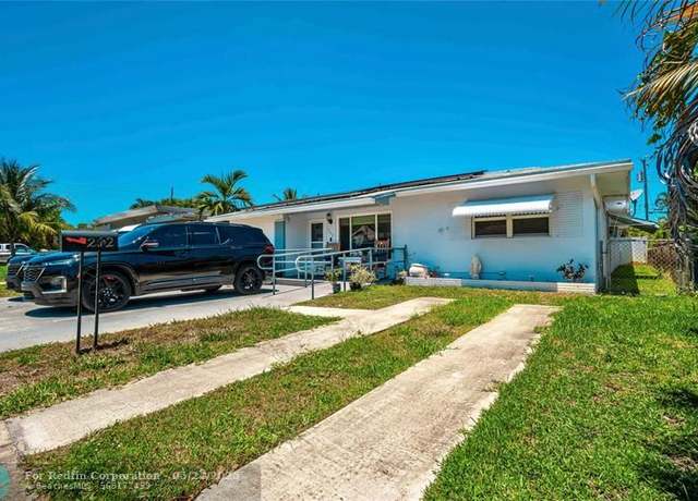 Property at 262 SW 8th St, Dania, FL 33004, 3 beds, 2 baths