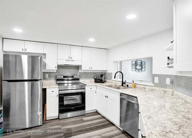 Property at 9901 Westview Dr #327, Coral Springs, FL 33076, 3 beds, 2 baths