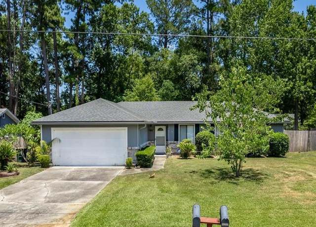 Property at 12239 E Governors Dr, FL 32223, 3 beds, 2 baths