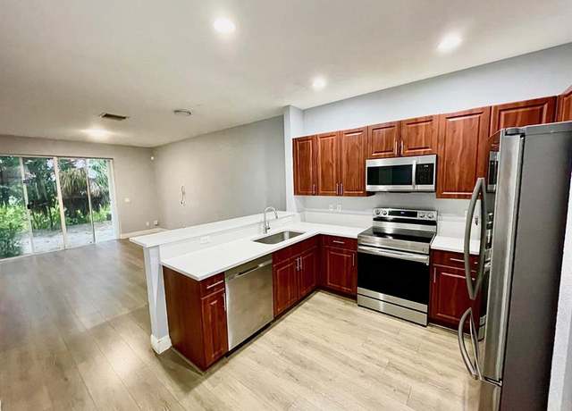 Property at 1414 NW 34th Way #1414, Fort Lauderdale, FL 33311, 3 beds, 2.5 baths