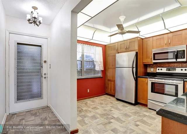 Property at 4301 Martinique Cir Unit C3, Coconut Creek, FL 33066, 2 beds, 2 baths