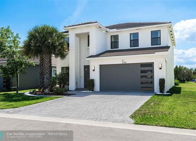 Property at 7151 Villamar Way, FL 33463, 5 beds, 4 baths