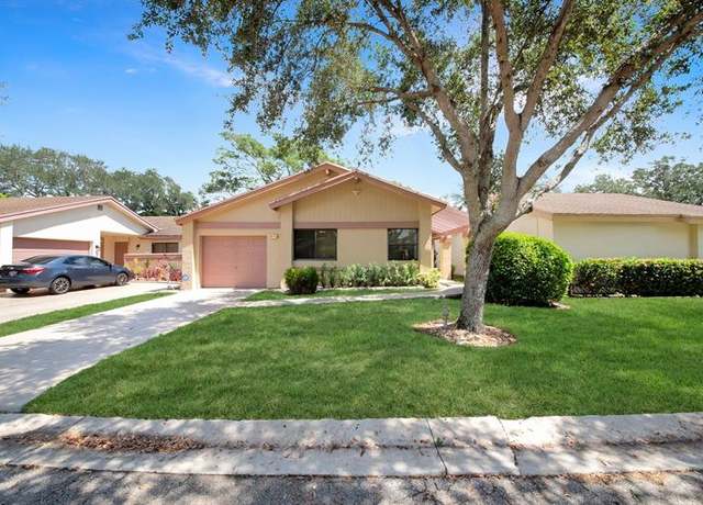 Property at 4425 Cordia Cir, Coconut Creek, FL 33066, 2 beds, 2 baths