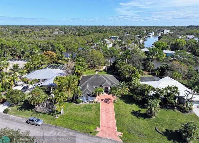 Property at 1119 SW Blue Water Way, Stuart, FL 34997, 3 beds, 2.5 baths