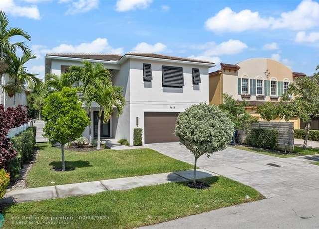Property at 1611 NE 5th St, Fort Lauderdale, FL 33301, 4 beds, 4 baths