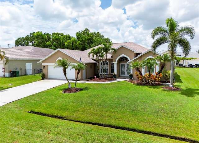 Property at 6482 NW Regal Cir, Port St. Lucie, FL 34983, 3 beds, 2 baths