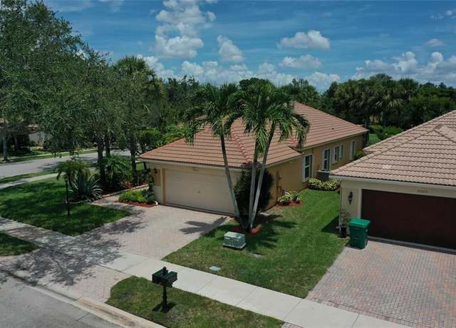 Property at 11015 NW 64th Dr, Parkland, FL 33076, 4 beds, 2 baths