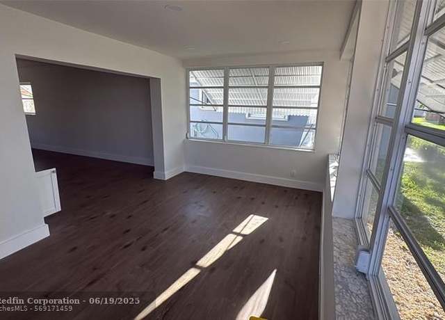Property at 8521 NW 57th Ct, Tamarac, FL 33321, 2 beds, 1 bath