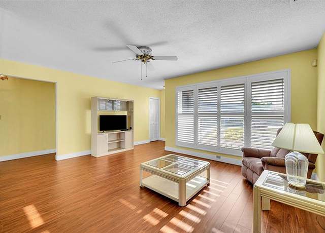 Property at 2403 Emerson Cir, Hollywood, FL 33021, 2 beds, 1 bath