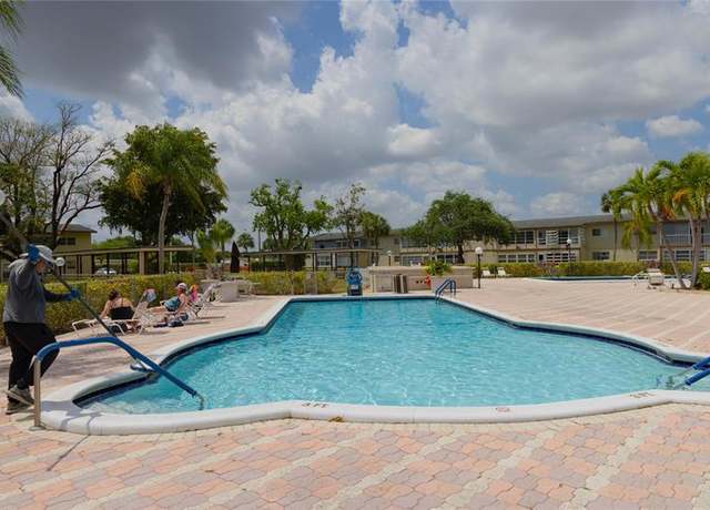 Property at 7855 NW 5th Ct #201, Margate, FL 33063, 2 beds, 2 baths