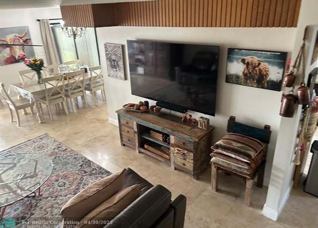 Property at 958 Mockingbird Ln #509, Plantation, FL 33324, 3 beds, 2.5 baths