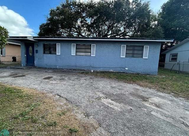 Property at 2910 NW 26th St, Fort Lauderdale, FL 33311, 3 beds, 1 bath