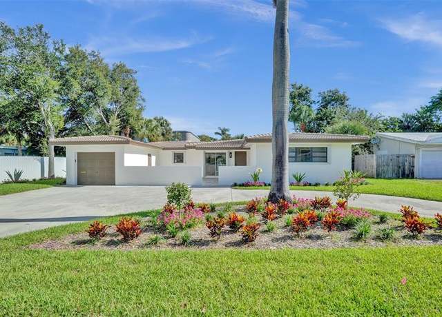 Property at 2111 NE 35th St, Lighthouse Point, FL 33064, 3 beds, 2 baths