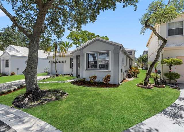 Property at 9424 NW 8 Crk, Plantation, FL 33324, 2 beds, 2 baths