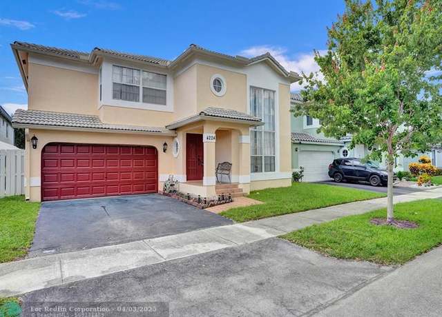 Property at 4224 NW 56th Dr, Coconut Creek, FL 33073, 4 beds, 2.5 baths