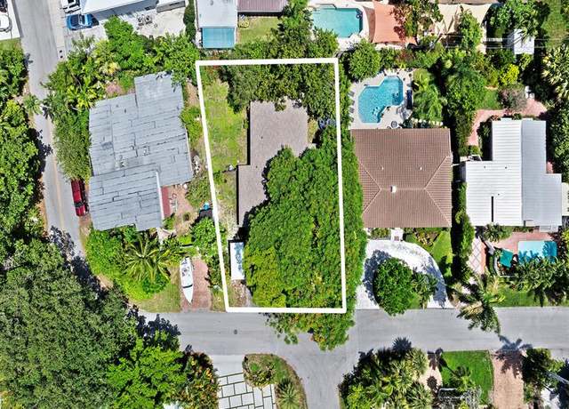 Property at 1204 SE 13th Ter, Fort Lauderdale, FL 33316, 3 beds, 2 baths