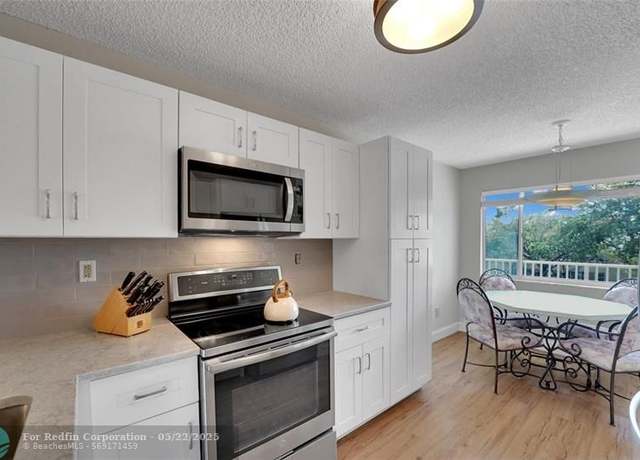 Property at 7220 S Devon Dr #302, Fort Lauderdale, FL 33321, 2 beds, 2 baths