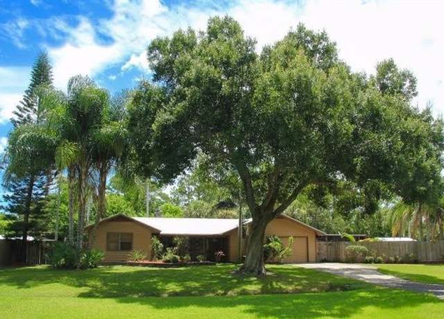 Property at 202 Laidback Way, Fort Pierce, FL 34945, 3 beds, 2 baths