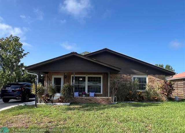 Property at 1323 Chloe Ter, FL 33870, 2 beds, 2 baths