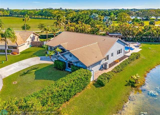 Property at 6530 Olde Moat Way, Davie, FL 33331, 3 beds, 2 baths
