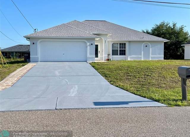 Property at 846 SW 15th St, FL 33991, 4 beds, 2 baths