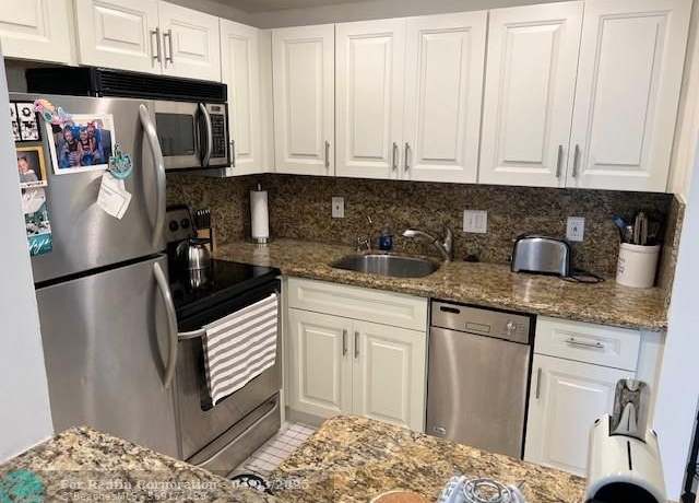 Property at 3017 Cambridge A #3017, Deerfield Beach, FL 33442, 1 bed, 1.5 baths
