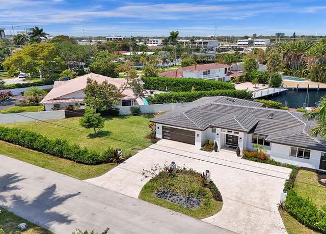 Property at 2805 NE 29th St, Fort Lauderdale, FL 33306, 4 beds, 3 baths