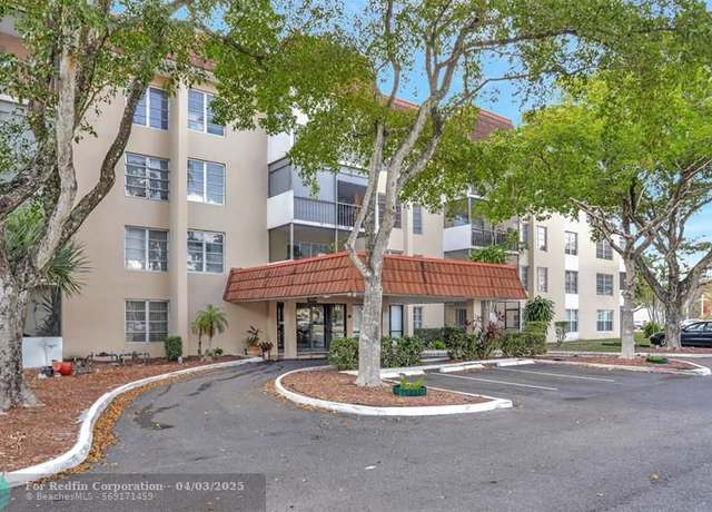 Property at 4156 Inverrary Dr #111, Lauderhill, FL 33319, 2 beds, 2 baths