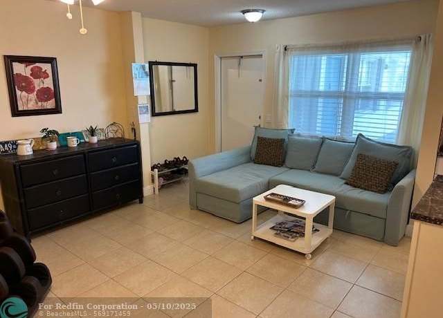 Property at 1351 N 12th Ct Unit 9A, Hollywood, FL 33019, 1 bed, 1 bath