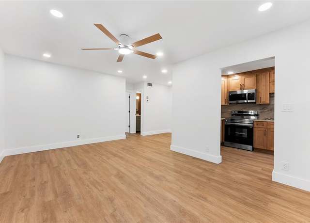 Property at 1951 NE 39th St #141, Lighthouse Point, FL 33064, 1 bed, 1.5 baths