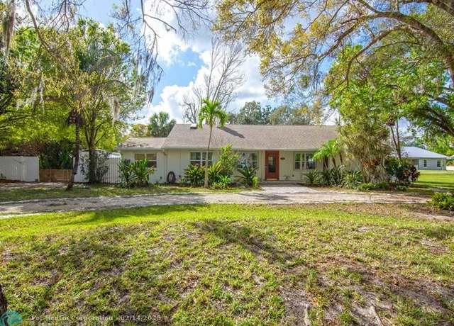 Property at 3275 13th St, Vero Beach, FL 32960, 4 beds, 3 baths