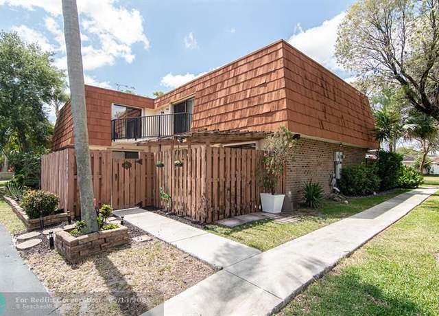 Property at 8292 S Coral Cir #8292, North Lauderdale, FL 33068, 3 beds, 2.5 baths
